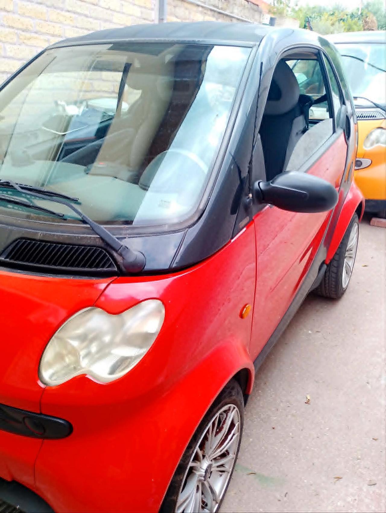 Smart 700 city-coupé pure (45 kW)