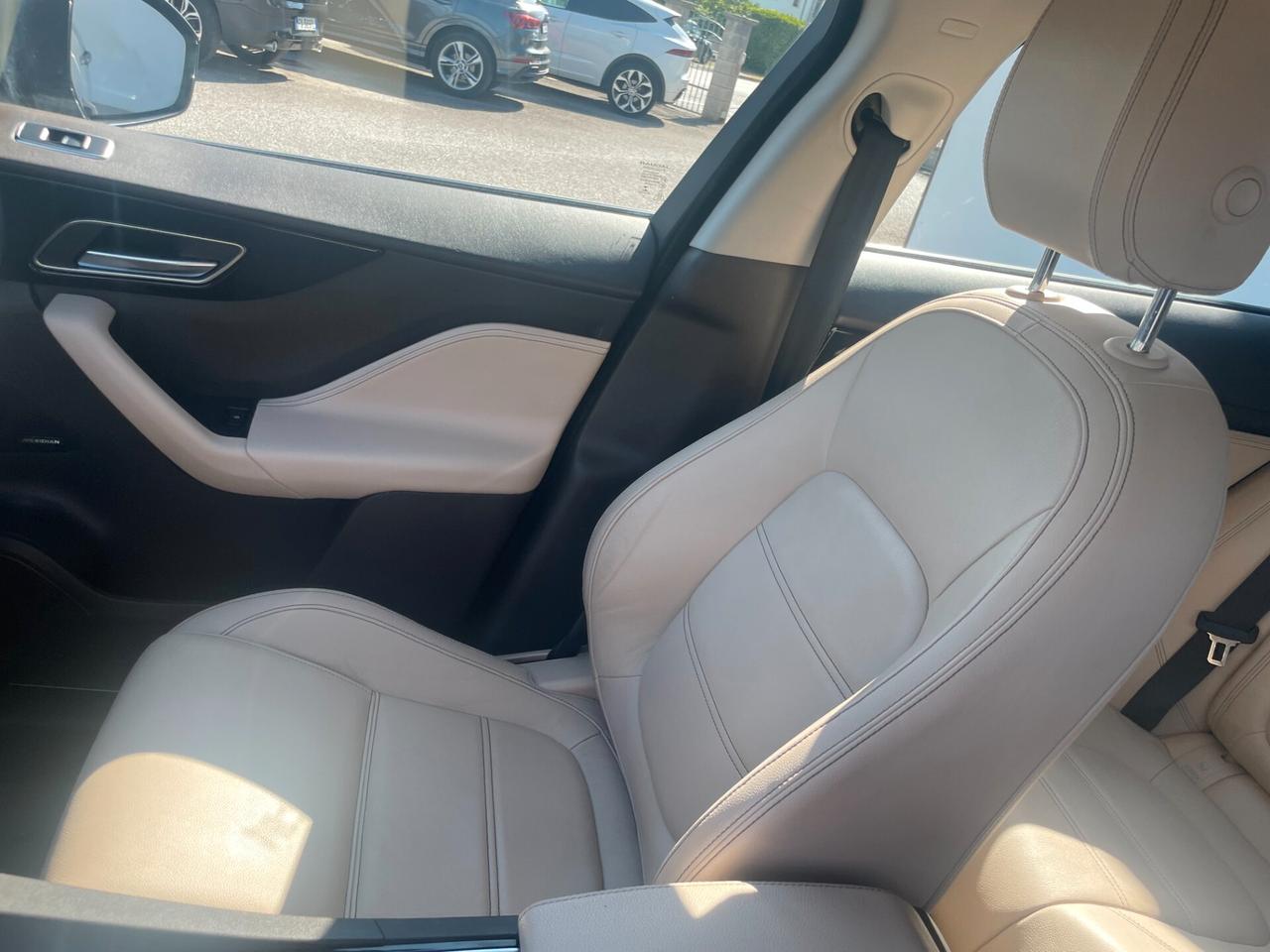 Jaguar F-Pace 2.0 D 180 CV AWD aut. Prestige