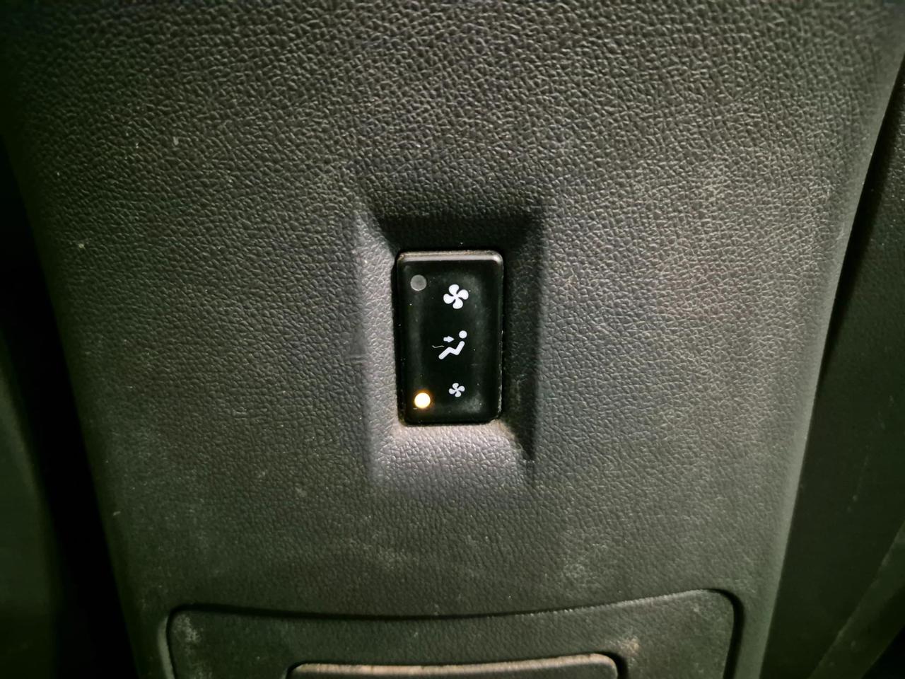 Renault Koleos 2.0 dci Luxe 4x4 150cv auto - PER COMMERCIANTI