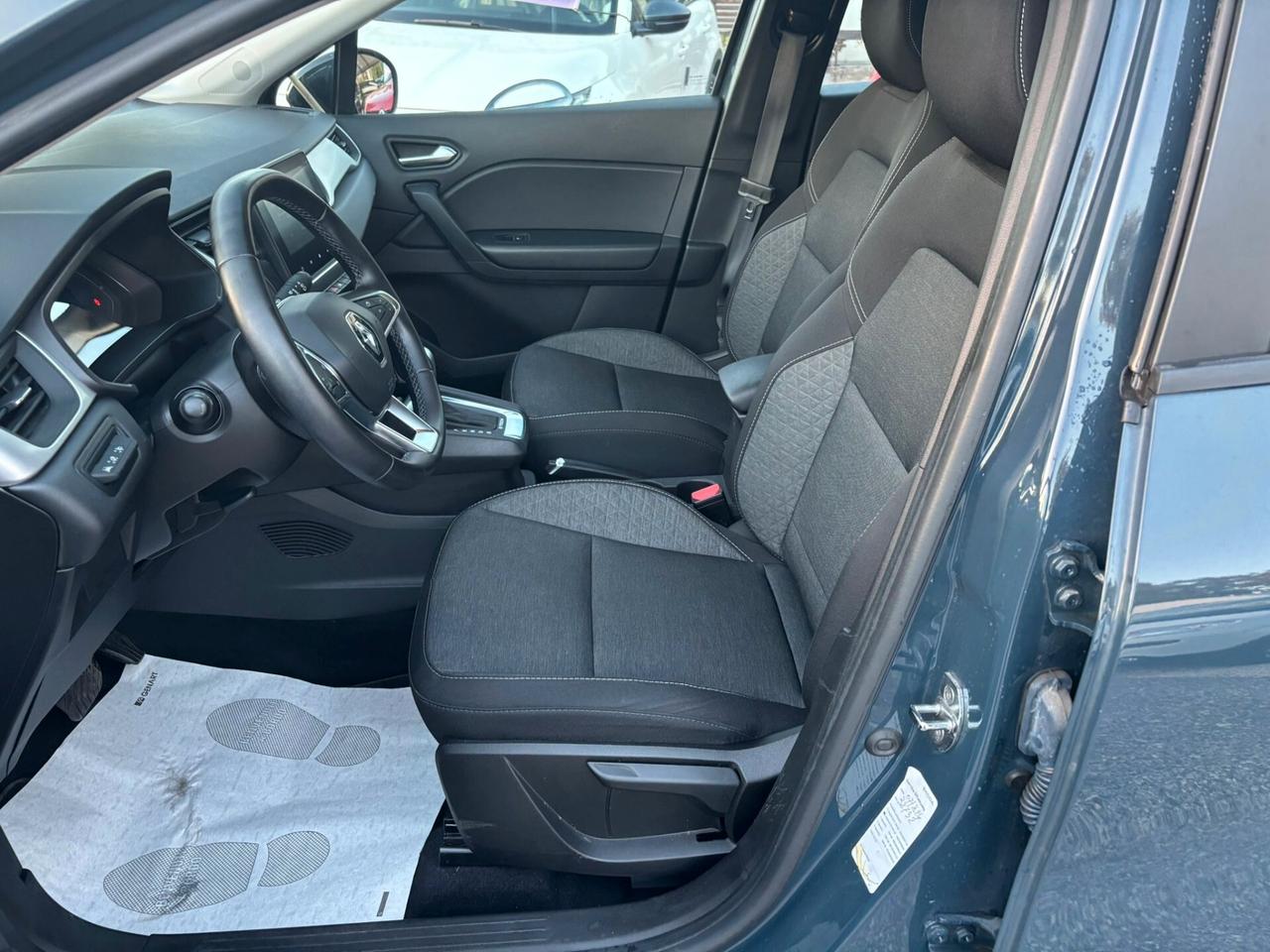 Renault Captur Full Hybrid E-Tech 145 CV Business