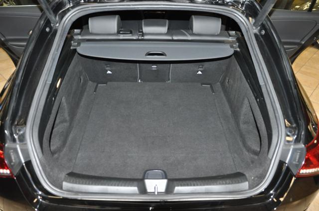 MERCEDES-BENZ CLA 200 d Automatic 4Matic Shooting Brake Business Extra