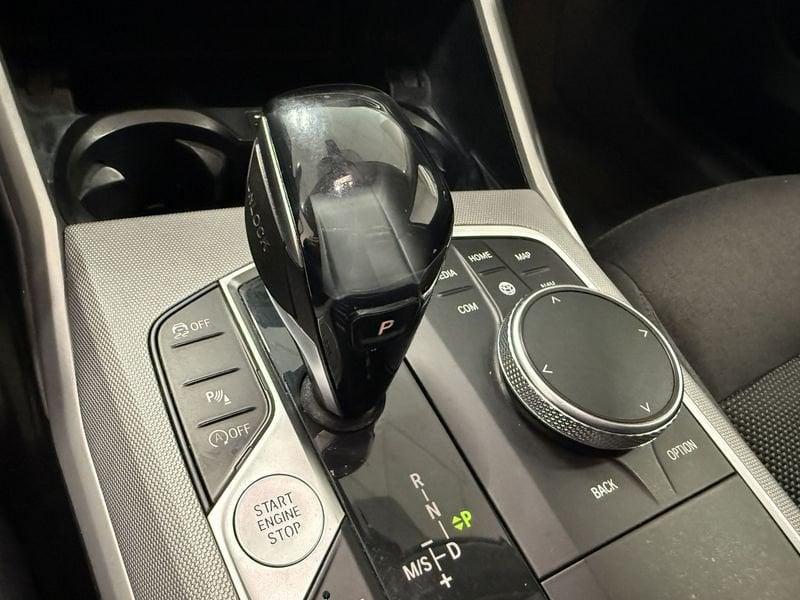 BMW Serie 3 318d Touring Business Advantage Steptronic