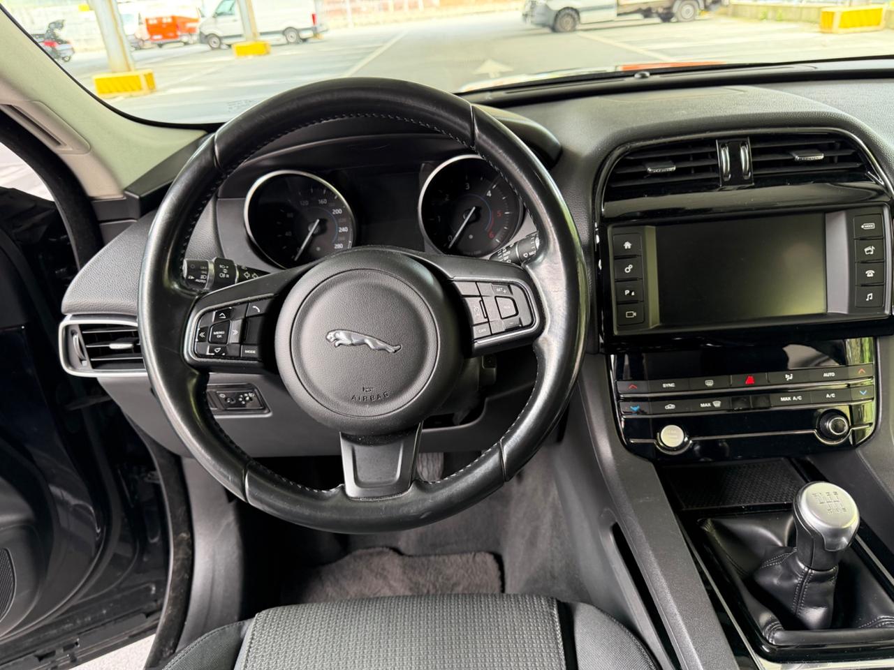 Jaguar F-Pace 2.0 D 180 CV manuale 4x4 euro6 - 2017