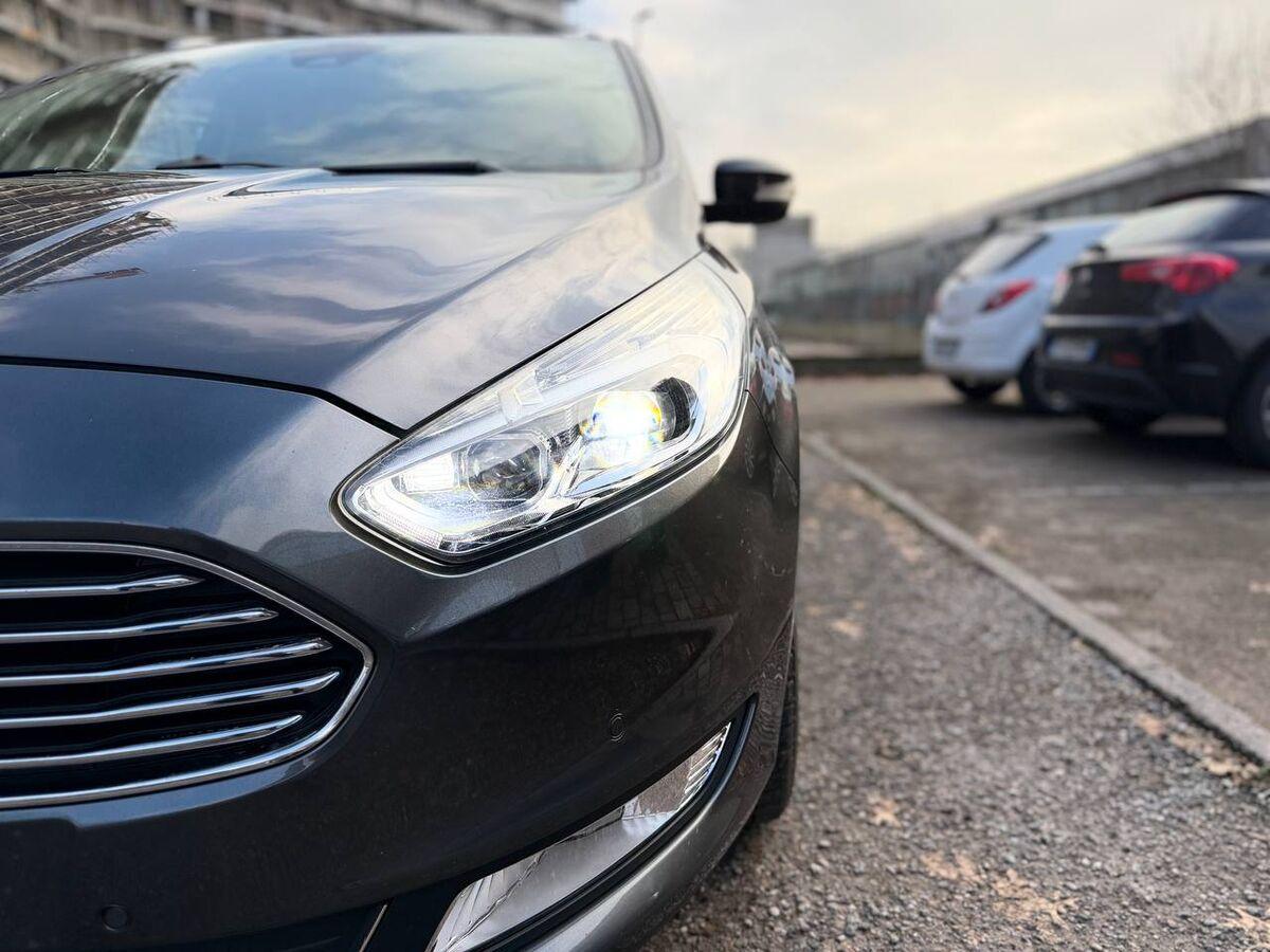 Ford Galaxy 2.0 tdci Titanium Business s&s 150cv 7 POSTI!