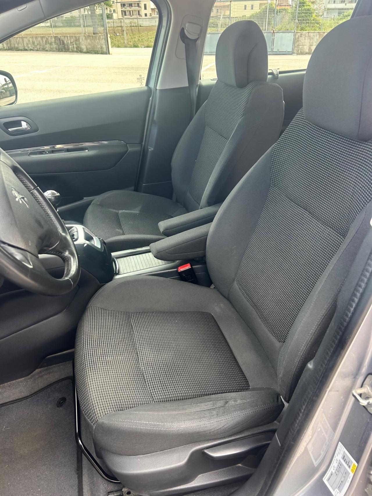 Peugeot 5008 BlueHDi 120 7 Posti