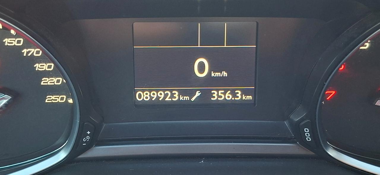 Peugeot 308 1.2 e THP Allure