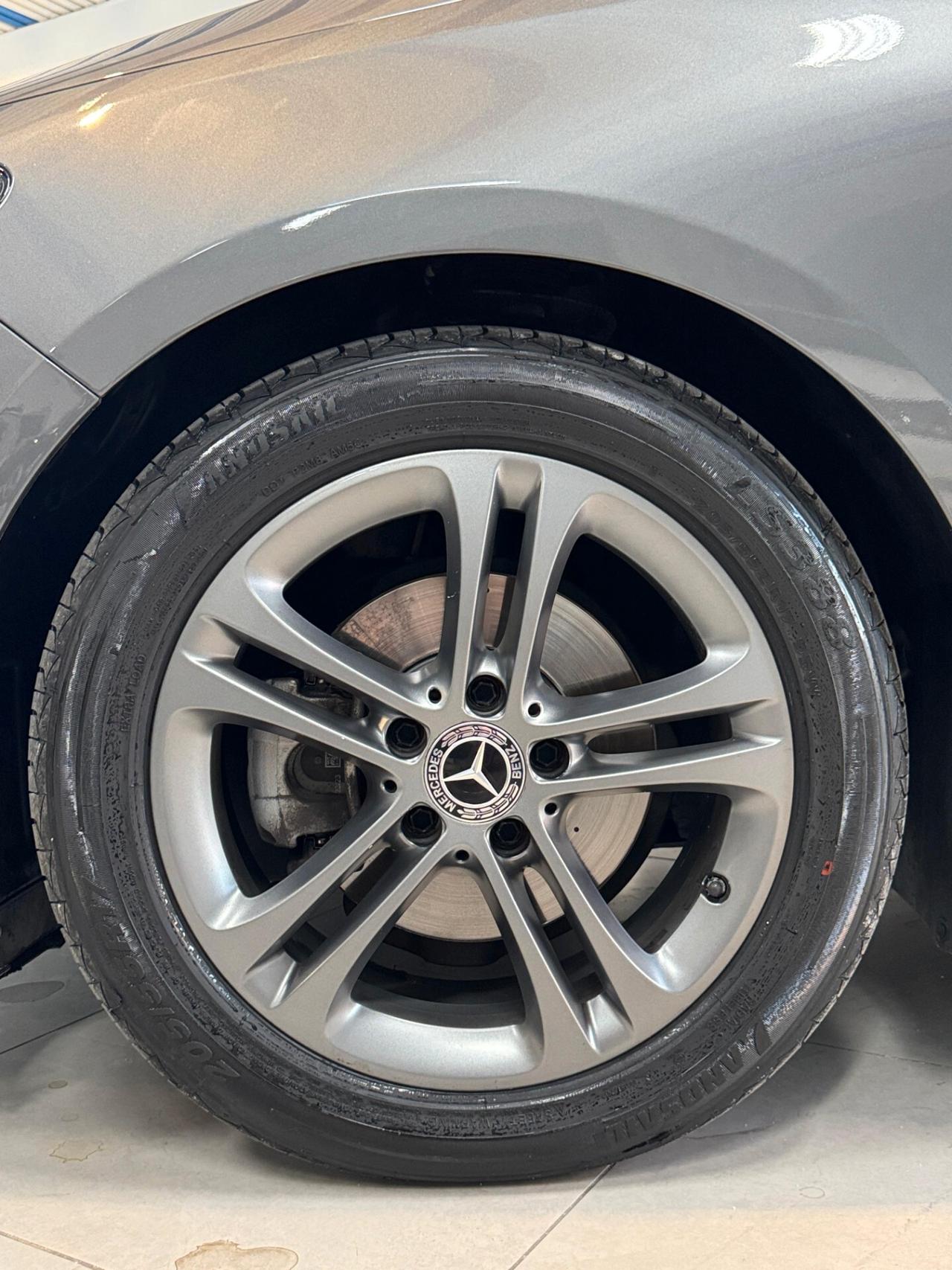 Mercedes-benz A 180 A 180 d Automatic Sport