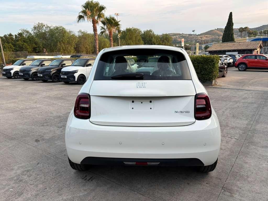 Fiat 500 Hybrid Torino 2026 / KM 0 IVA ESPOSTA Tua a solo 184 Euro al mese