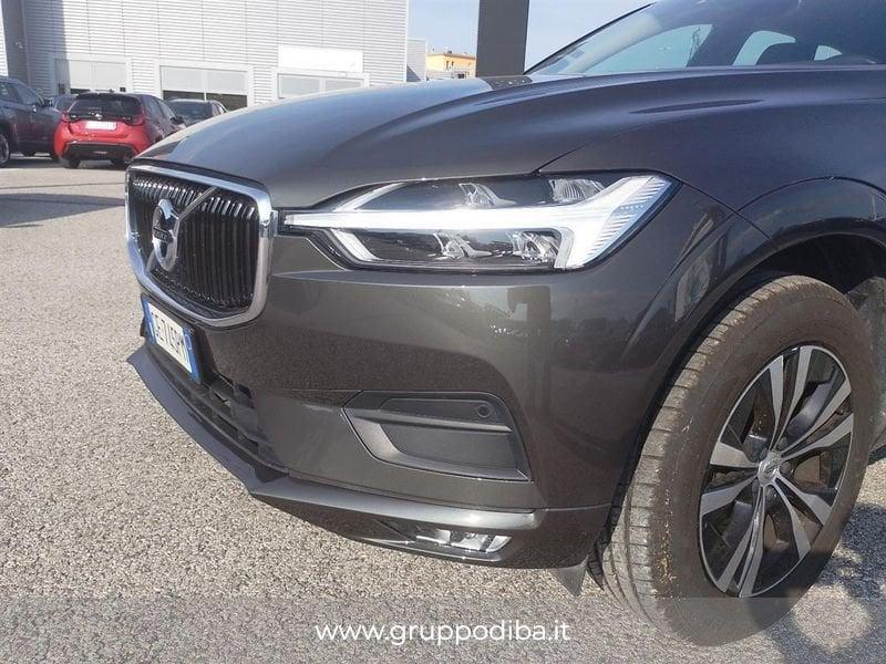 Volvo XC60 II 2018 Diesel 2.0 b4 Momentum Pro awd auto