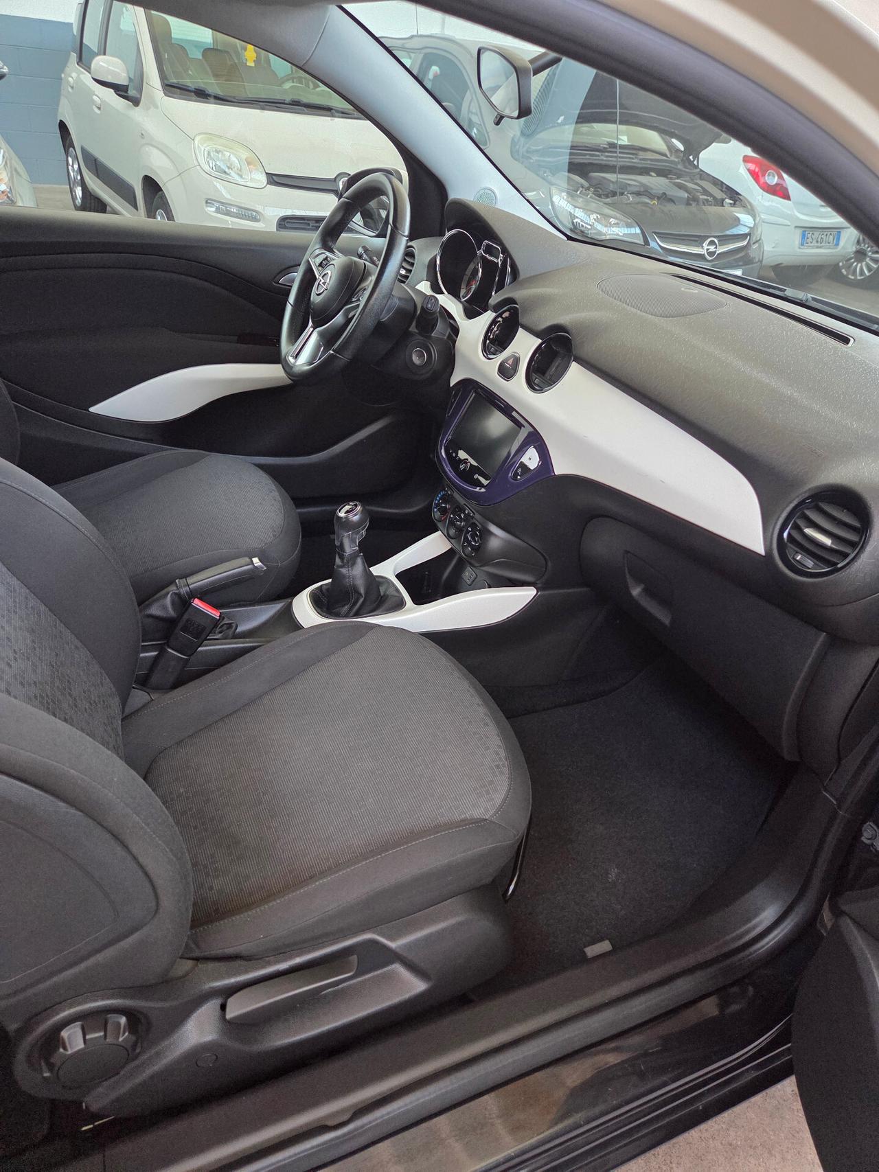 Opel Adam 1.2 70 CV