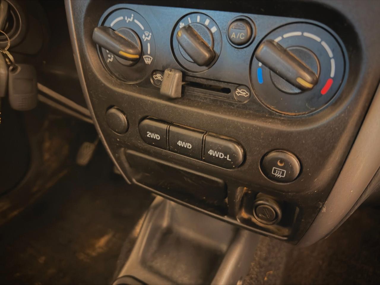 Suzuki Jimny 1.5 DDiS 4WD JLX