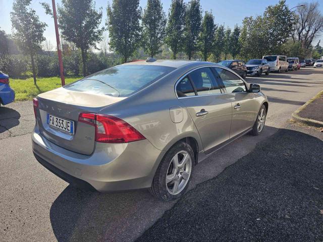 VOLVO S60 D3 Momentum