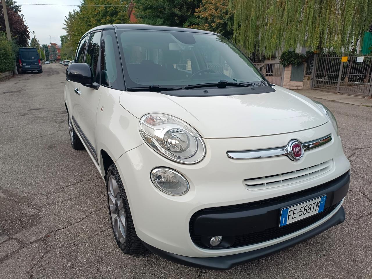 Fiat 500L Natural Power Lounge