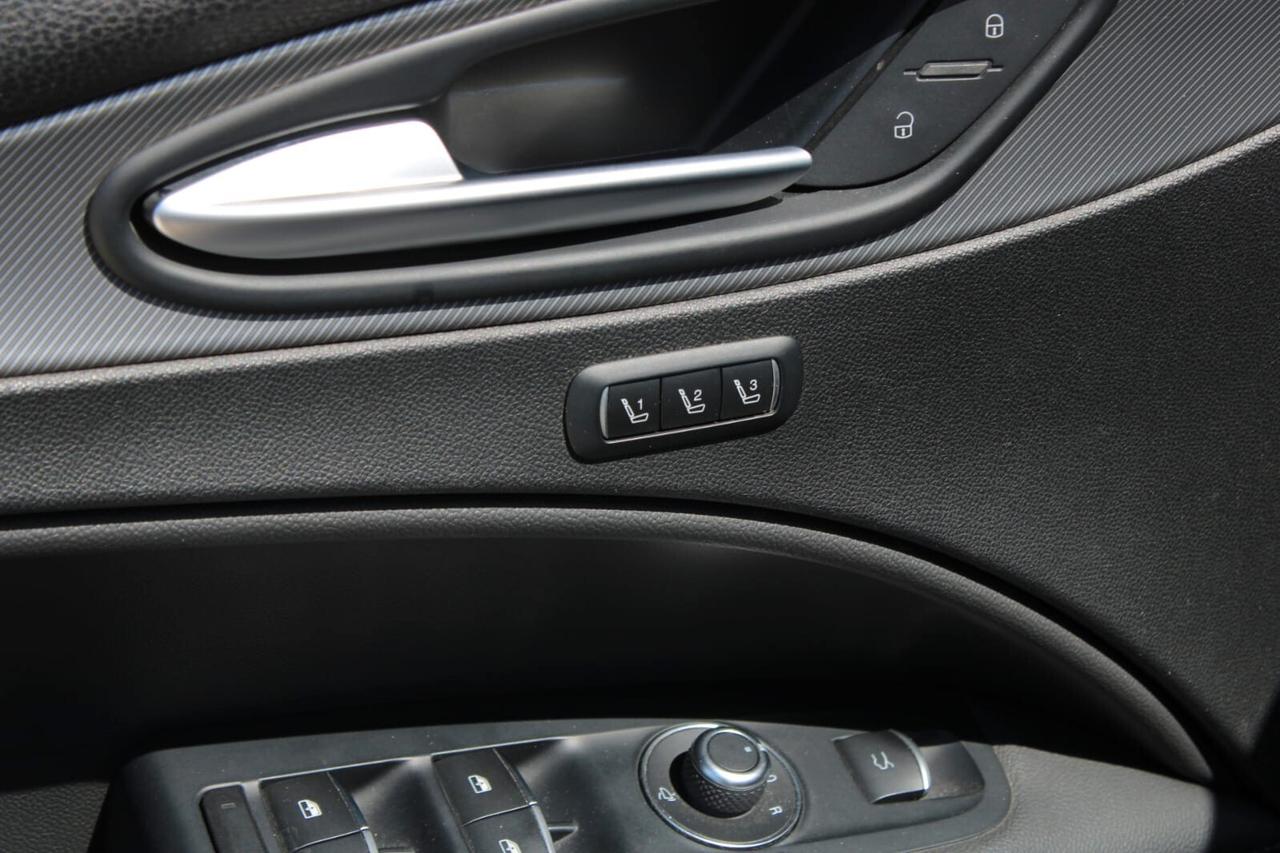 Alfa Romeo Stelvio Tua A SOLI 338€ al mese Anticipo Zero