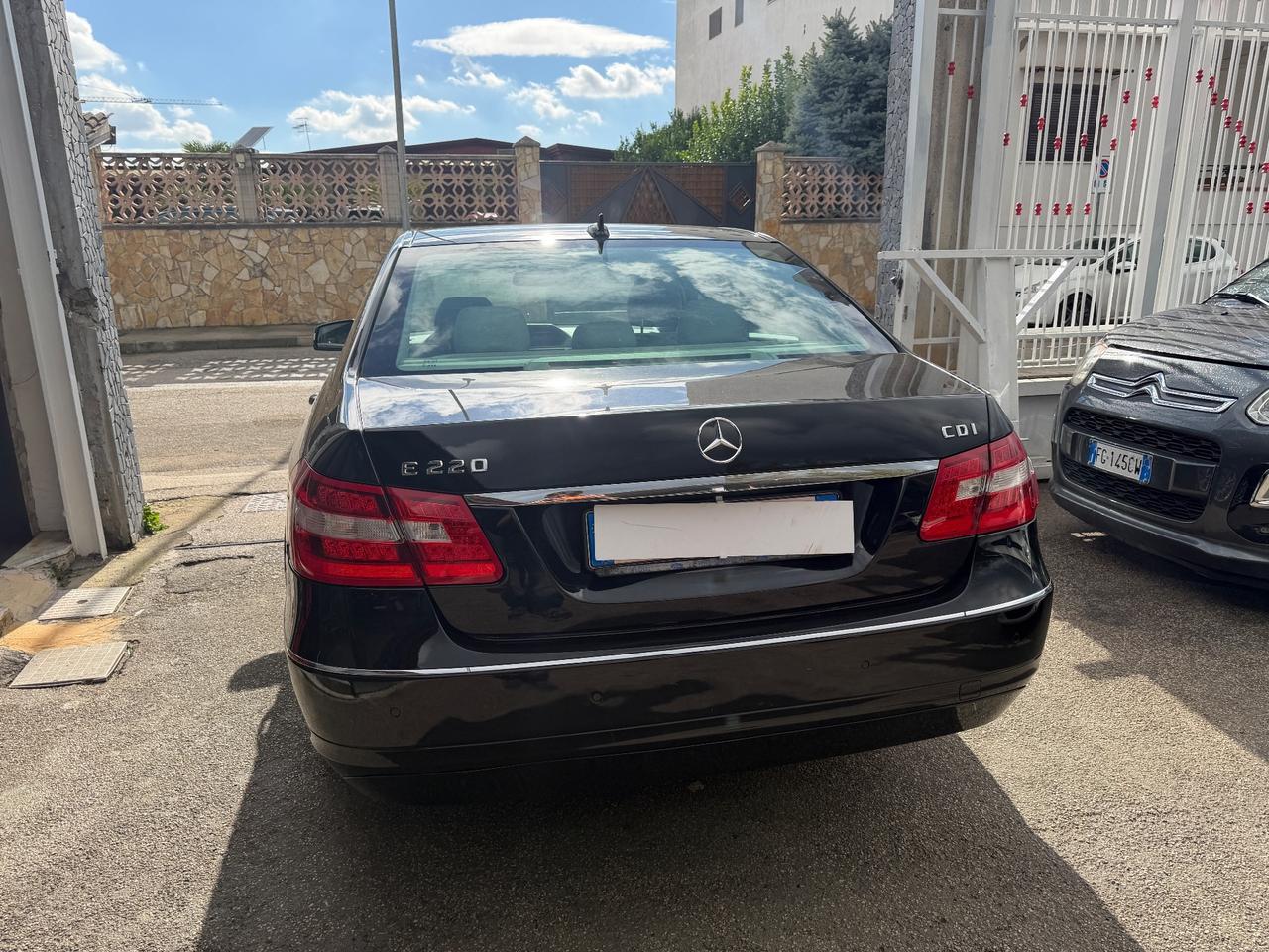 Mercedes-benz E 220 CDI BlueEFFICIENCY Avantgarde AMG