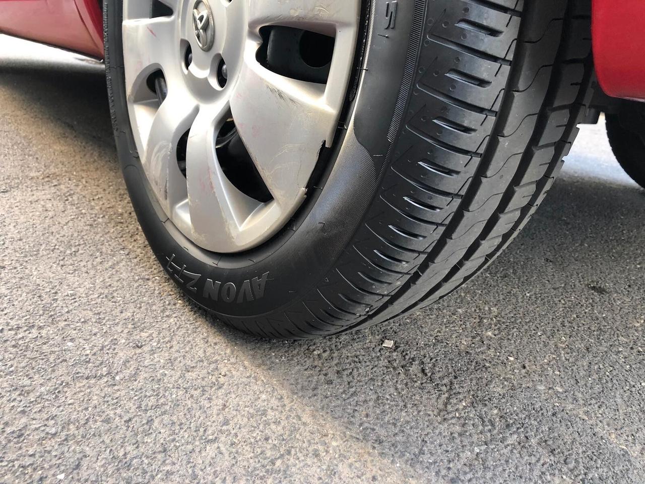 Toyota Yaris 1.0 5 porte