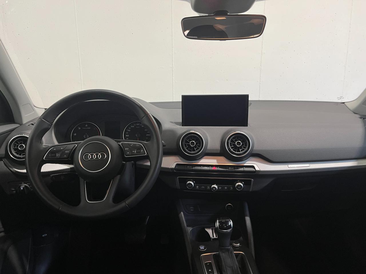 AUDI Q2 30 TDI S-TRONIC BUSINESS