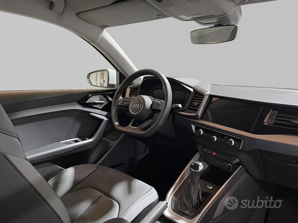 Audi A1 Allstreet 30 1.0 tfsi Identity Contrast 11