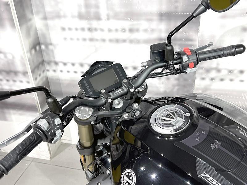 Benelli 752 S