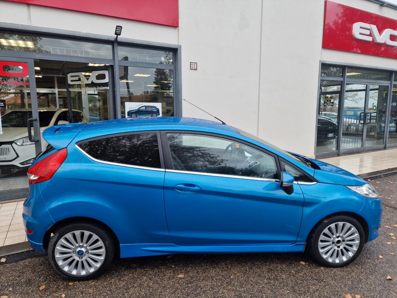 Ford Fiesta 1.4 TDCi 68CV 3 porte Titanium