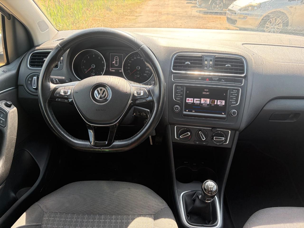 VOLKSWAGEN POLO 1.0 MPI 75CV ANNO 2016 GARANTITA 12 MESI