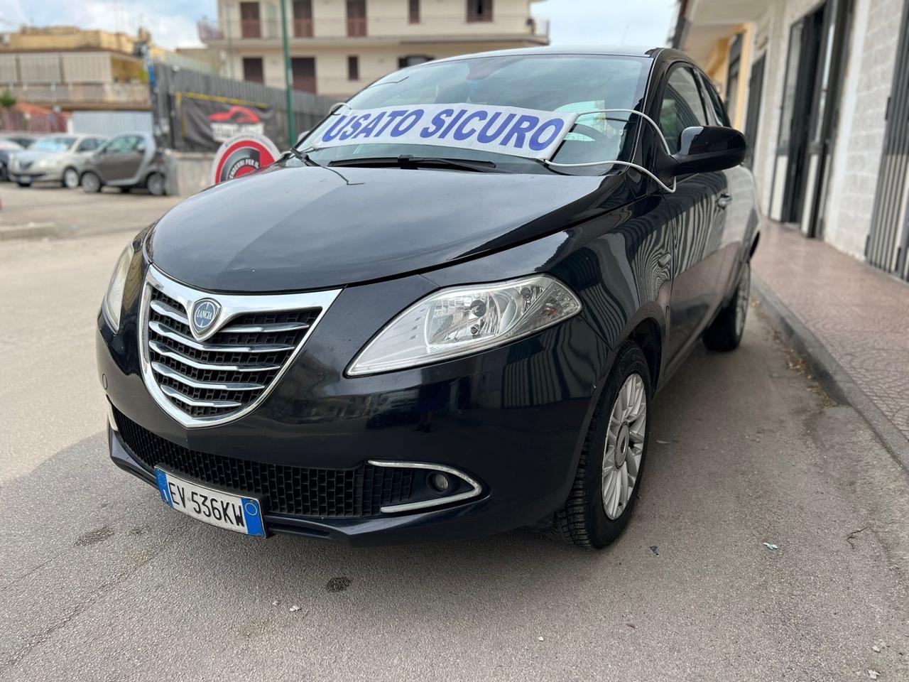 Lancia ypsilon 900 benzina/metano Anno 2015 190,000Km