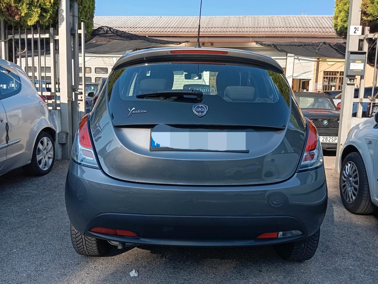 Lancia Ypsilon 1.2 69 CV 5 porte S&S Gold