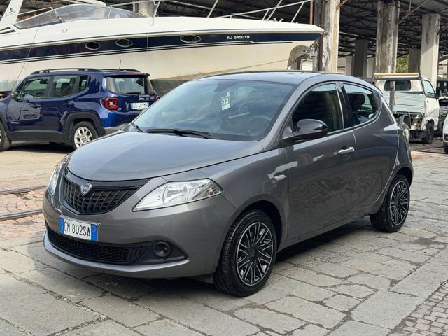 LANCIA Ypsilon 1.0 FireFly 5 porte S&S Hybrid Silver Plus 5 POSTI