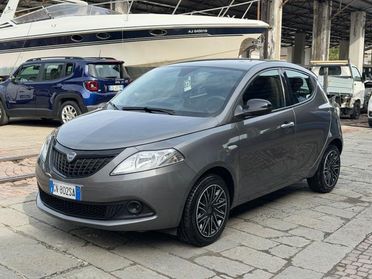 LANCIA Ypsilon 1.0 FireFly 5 porte S&S Hybrid Silver Plus 5 POSTI