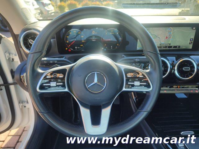 MERCEDES-BENZ CLA 180 d Automatic Shooting Brake Sport