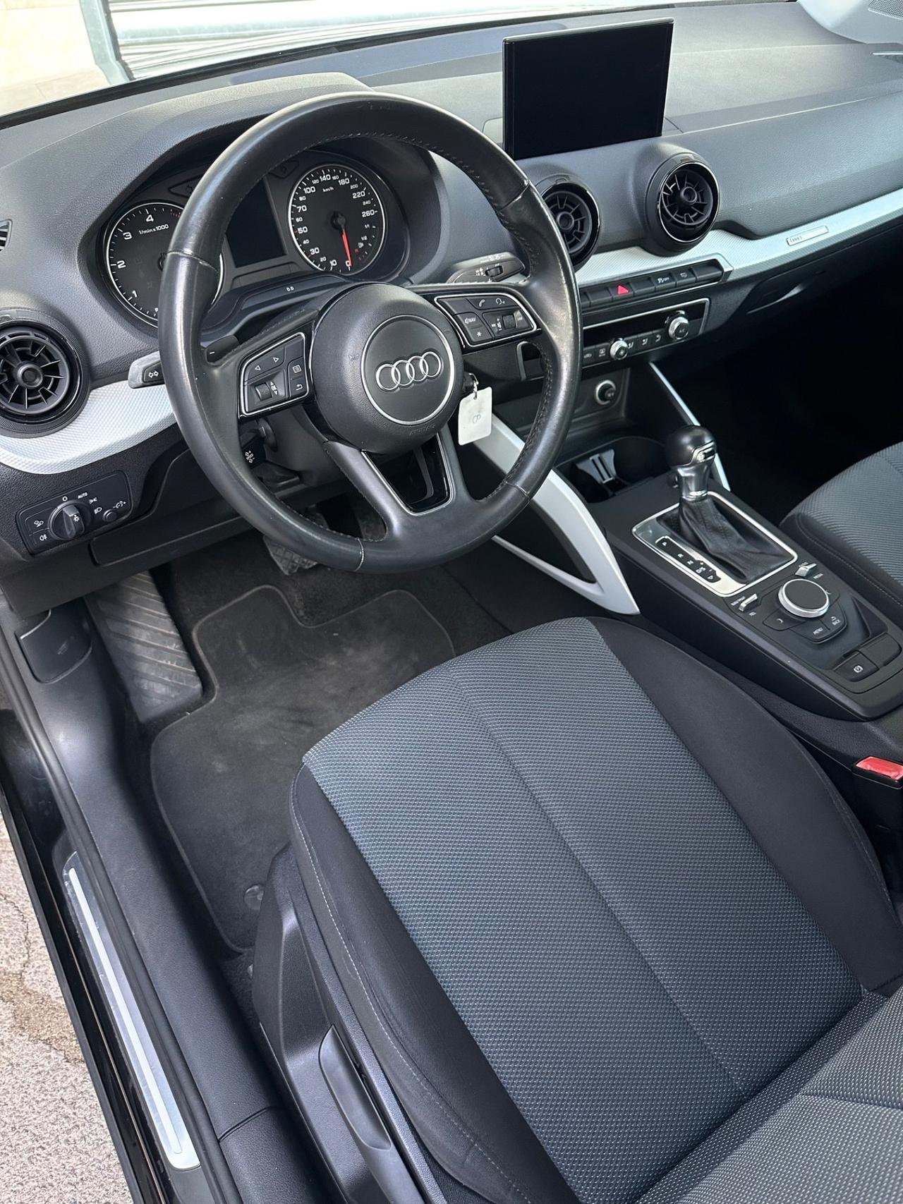 Audi Q2 30 1.6 TDI 116cv S tronic Admired