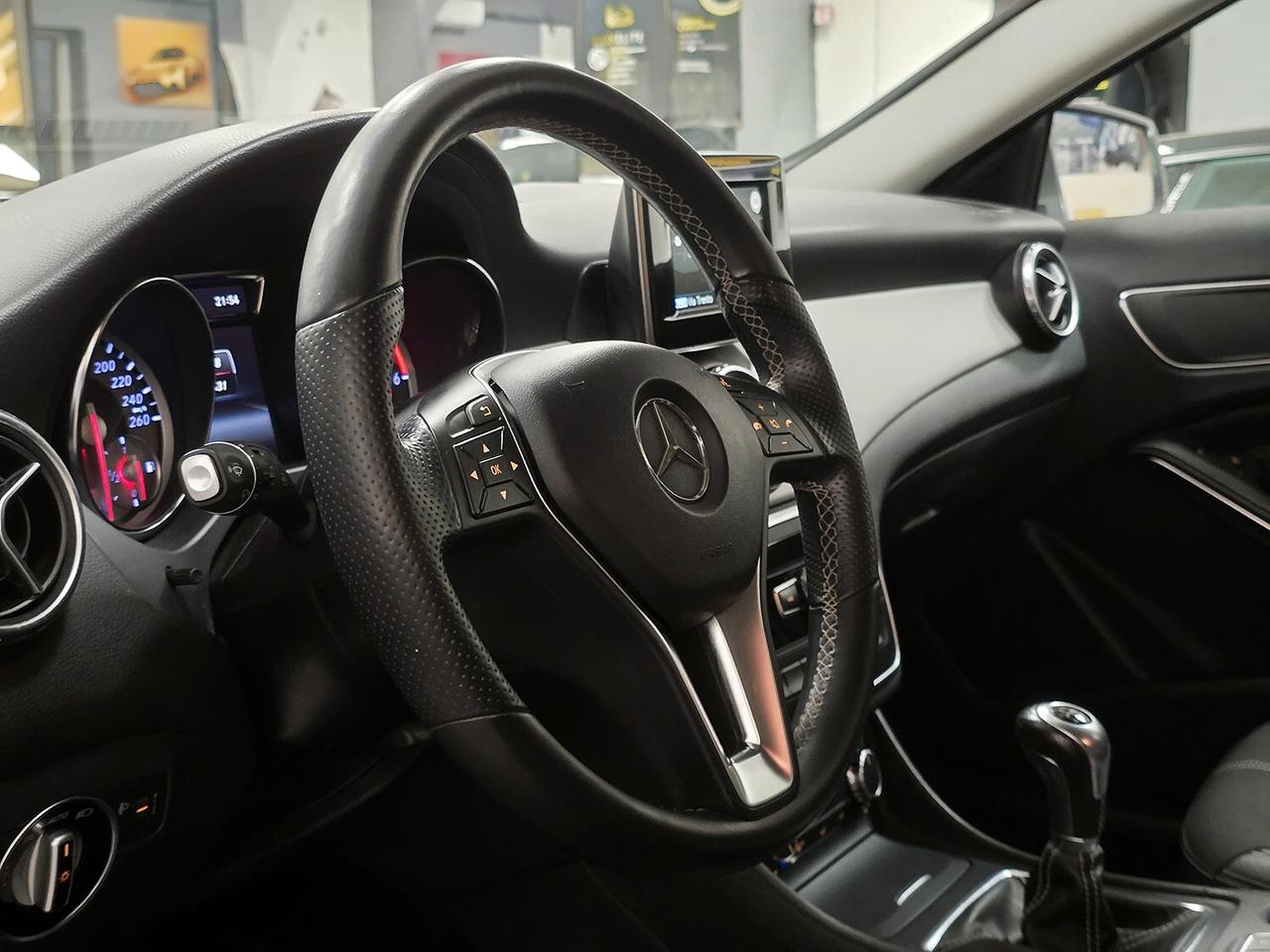 Mercedes-benz GLA 180 GLA-X156 D (cdi) SPORT_GARANZIA 12 MESI_SERVICE+FATTURE MERCEDES UFFICIALI_CINGHIA DISTRIBUZIONE SOS