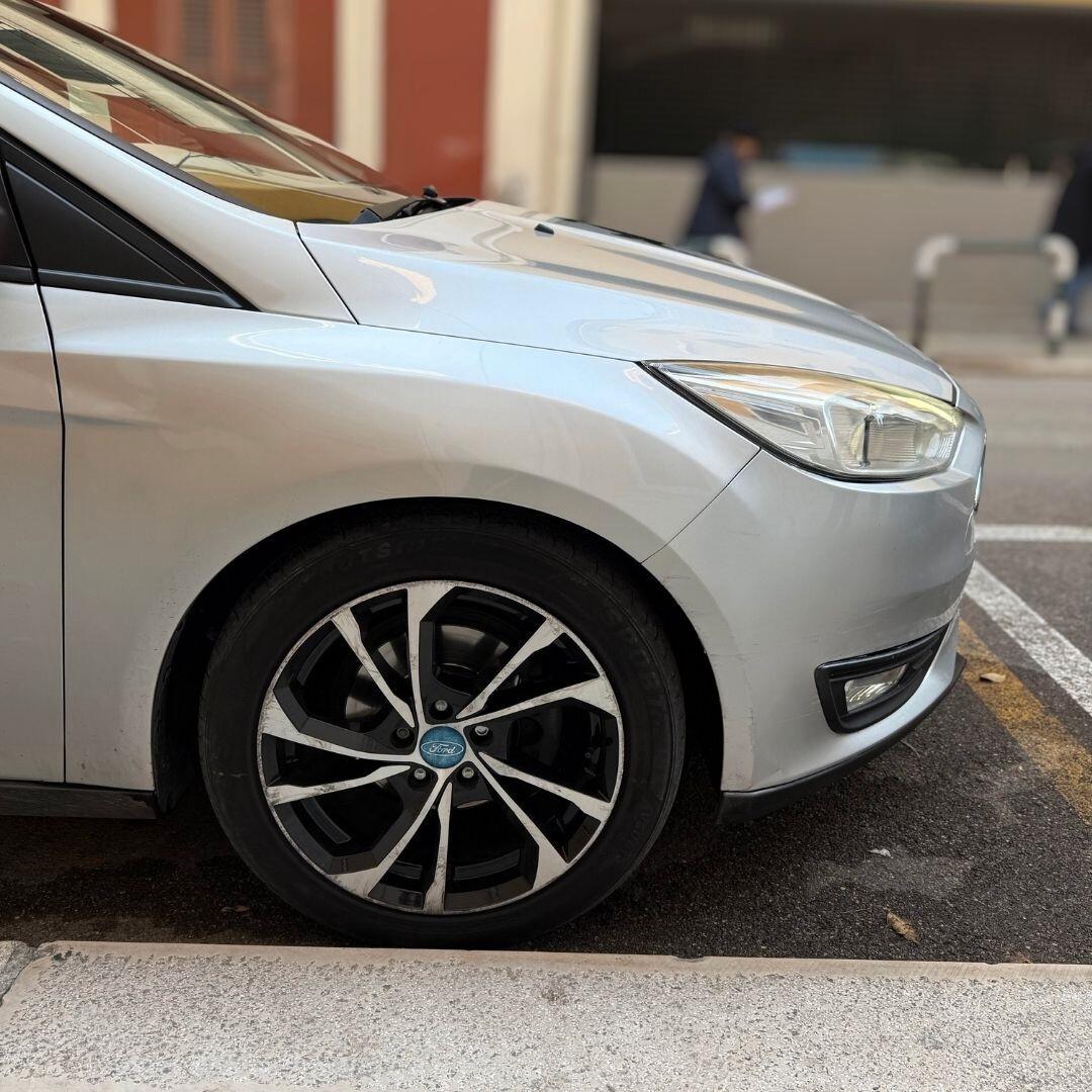 Ford Focus 1.5 TDCi 120 CV