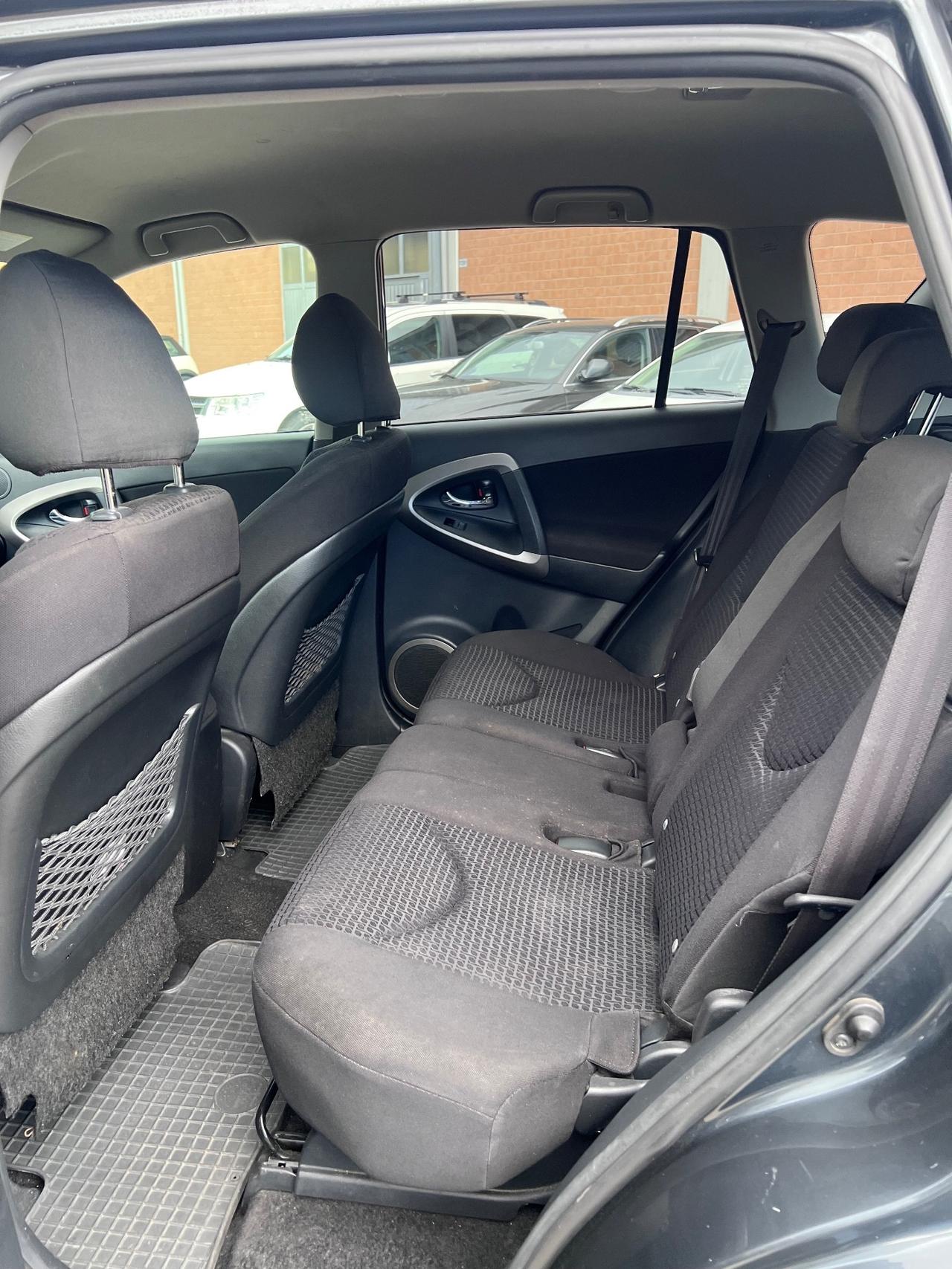 Toyota RAV 4 RAV4 2.2 D-4D 136 CV DPF Sol