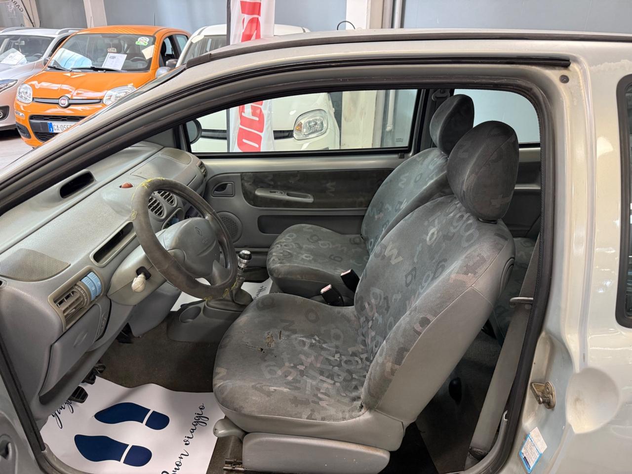 Renault Twingo 1.2i 16V cat Kenzo 75CV Ok Neopatentati