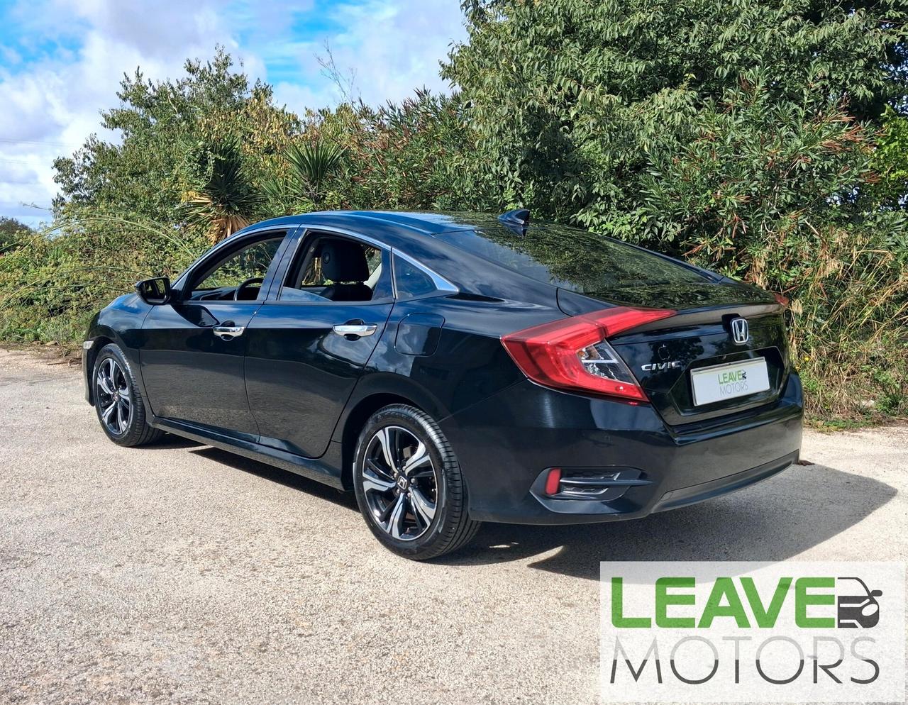 Honda Civic 1.6 Executive (M1598)