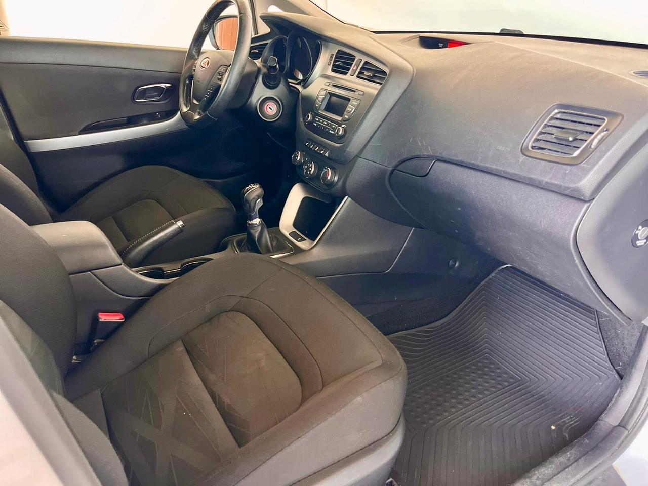 Kia Ceed cee'd 1.4 CRDi SW Cool