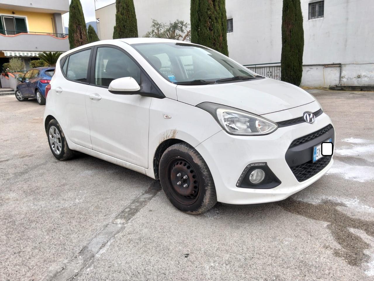 Hyundai i10 1.0 MPI Comfort 2015 "Motore Rotto"