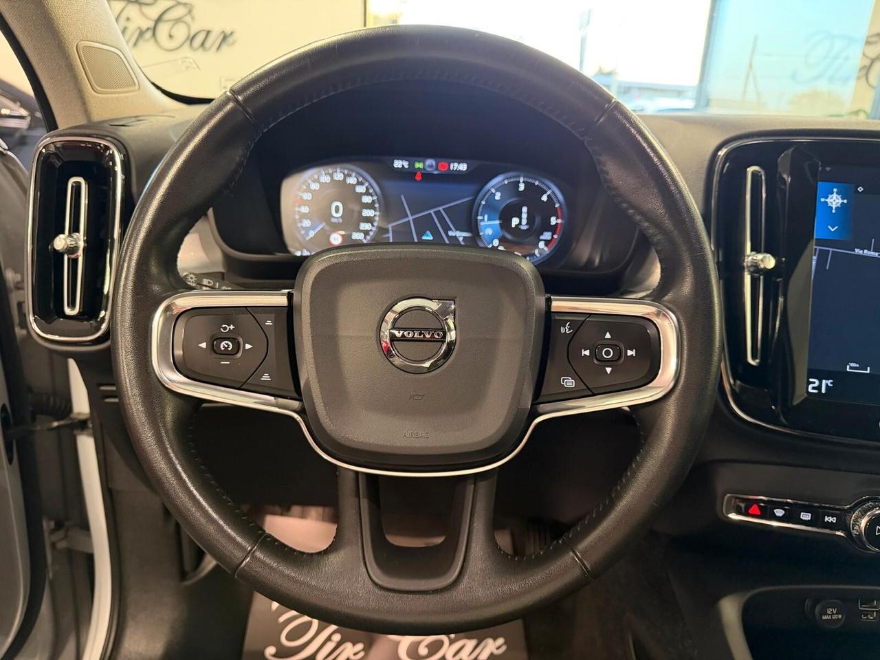 VOLVO XC 40 D3 GEARTRONIC 2.0 150CV PELLE NAVI CAM ANNO 2020