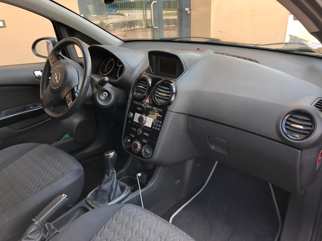 Opel Corsa 1.2 85CV 5 porte GPL-TECH Edition