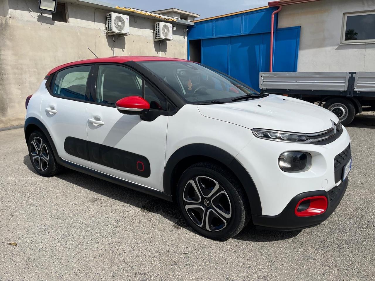 Citroen c3 3 serie SHINE -1.2 benz -82cv- 2017