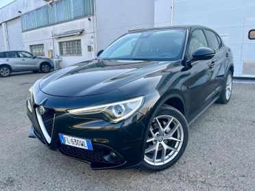 Alfa Romeo Stelvio 2.2diesel 210CV 2017 132.000km perfetta