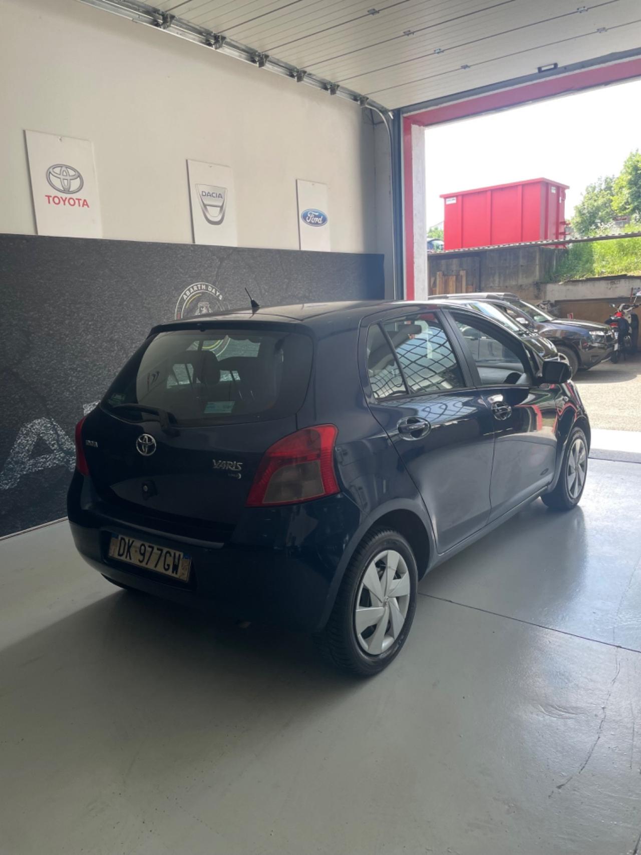 Toyota Yaris 1.3 5 porte Sol