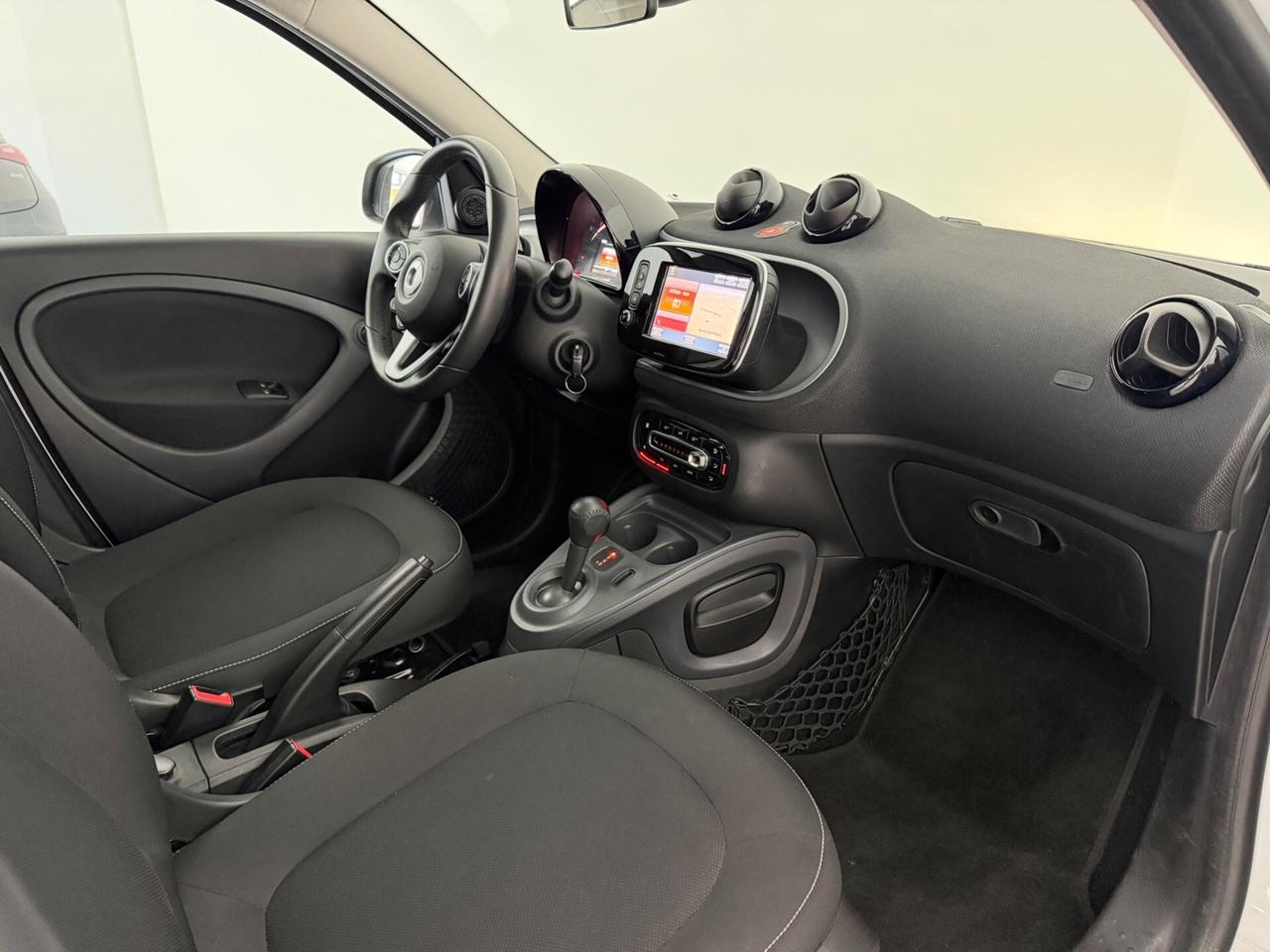 SMART FORFOUR PASSION AUTOMATICA/PANORAMA/NAVIGATORE