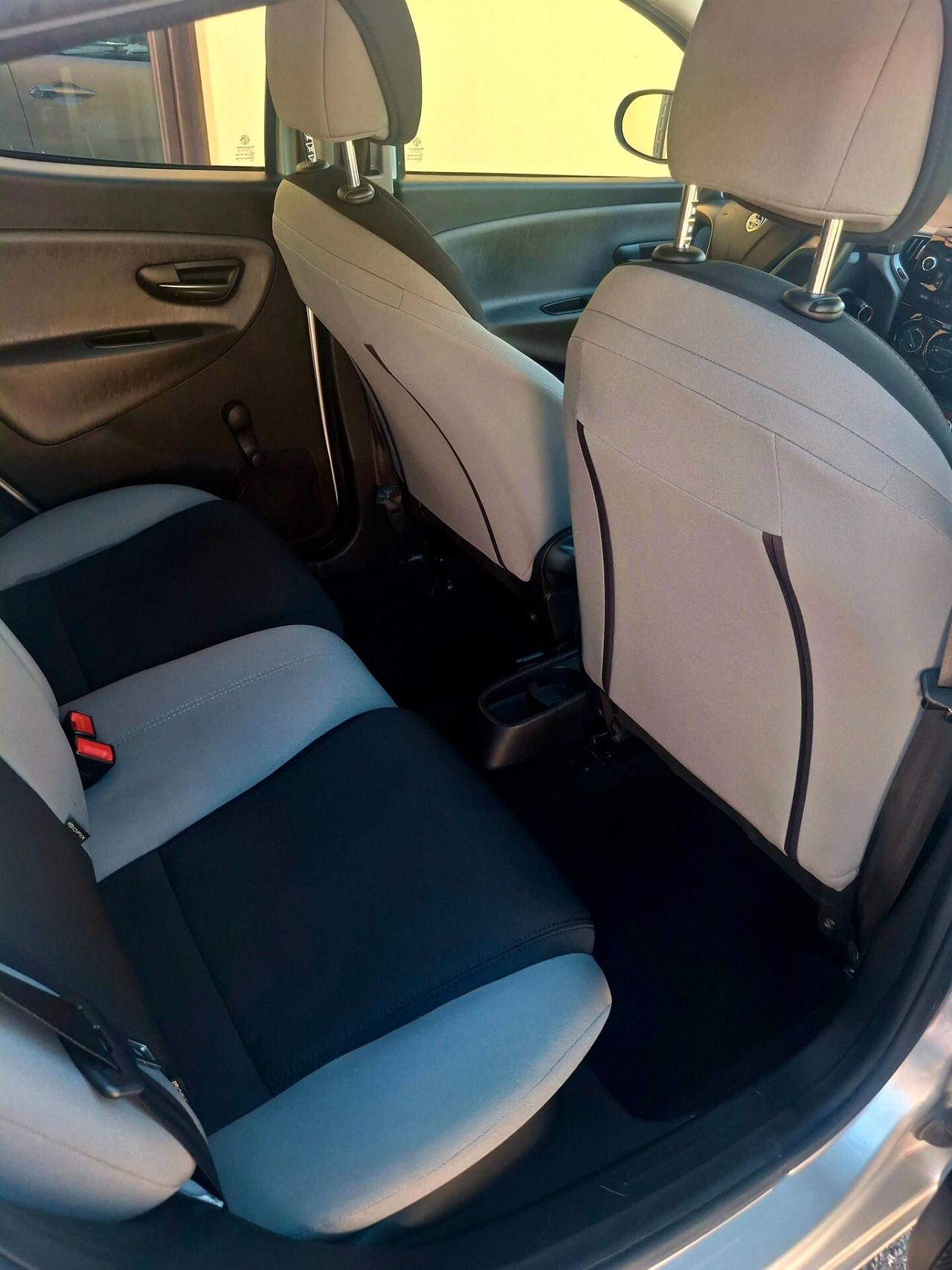 Lancia Ypsilon 0.9 TwinAir 85 CV 5 porte Metano Ecochic Gold