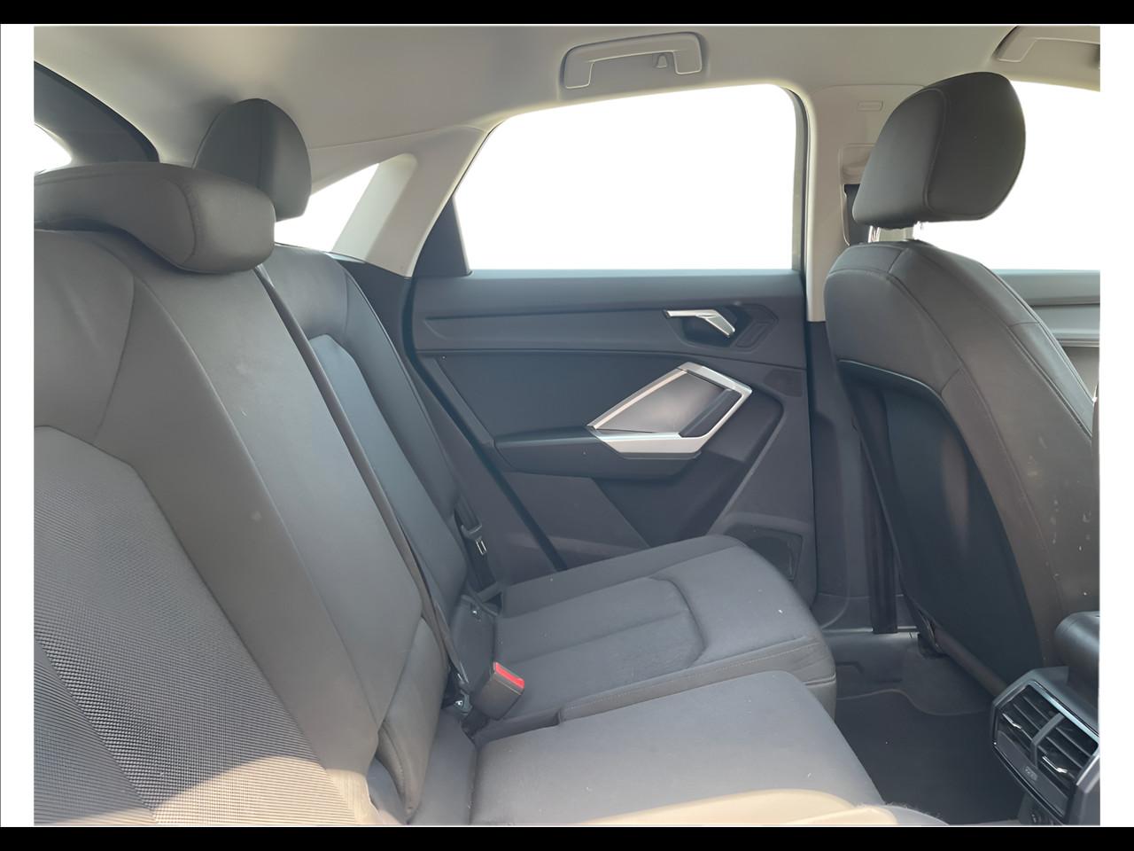 AUDI Q3 Sportback 35 2.0 tdi Edition quattro