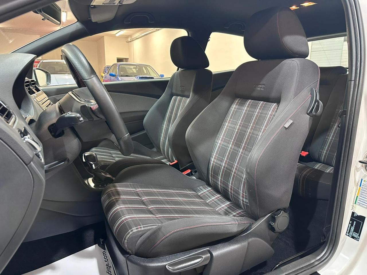 VOLKSWAGEN POLO GTI 1.4 TSI 180CV DSG 3P