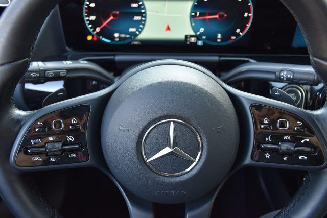MERCEDES-BENZ GLA 200 d Automatic Business Extra