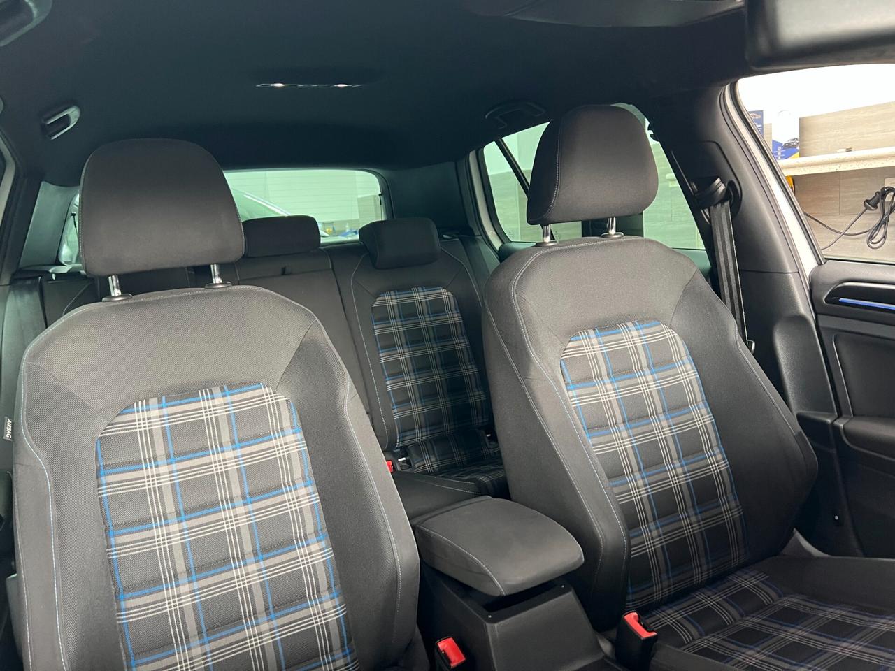 Volkswagen Golf GTE 1.4 TSI DSG 5p. Plug-In-Hybrid