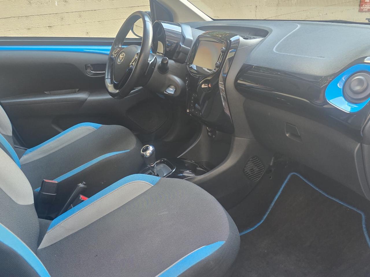 Toyota Aygo 1.0 VVT-i 69 CV 3 porte x-play MMT - FRIZIONE NUOVA...!!!!!